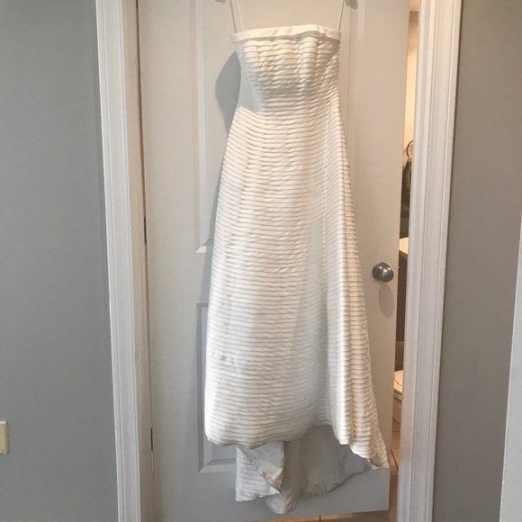 Strapless wedding dress, A-Line - Picture 1 of 2